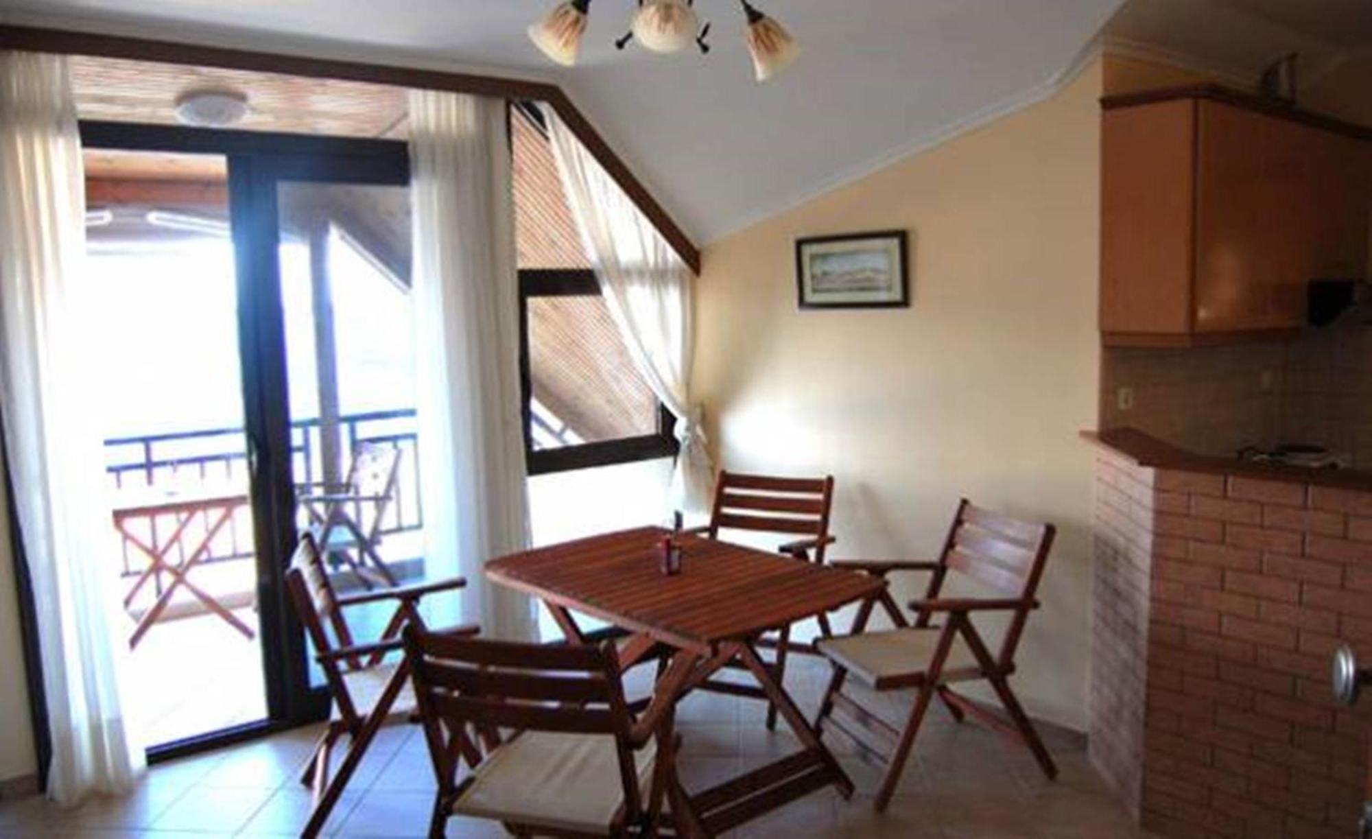 Melachrini Apartments Vrasná Habitación foto